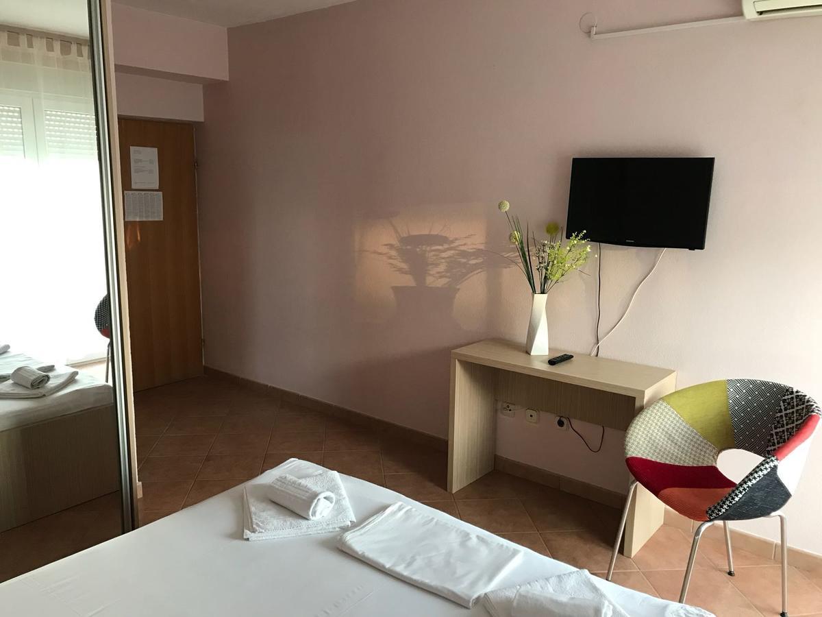 Guest House Ivo Стобреч Екстер'єр фото