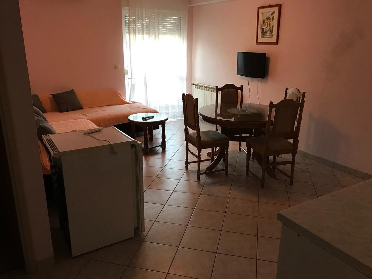 Guest House Ivo Стобреч Екстер'єр фото