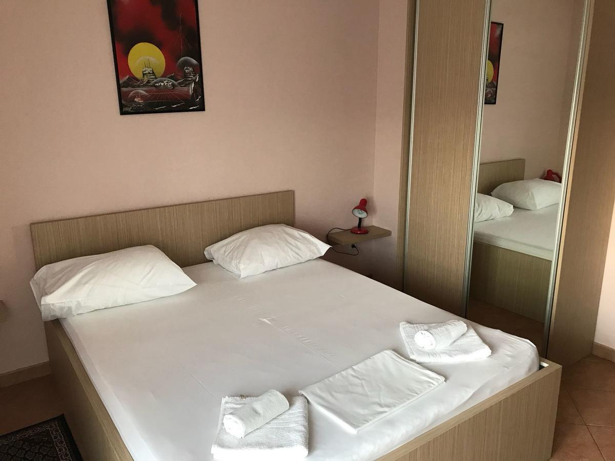 Guest House Ivo Стобреч Екстер'єр фото